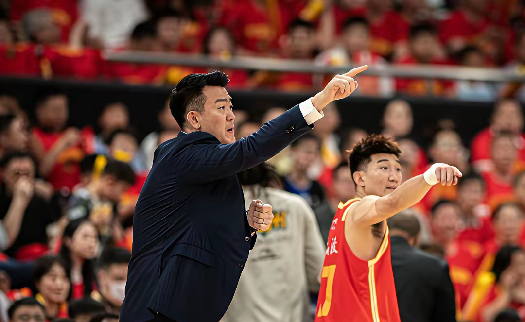 赛前国王杯焦点战，广厦男篮刷新队史纪录，引发热议，轮换策略成焦点(2025年赛程表完整版)